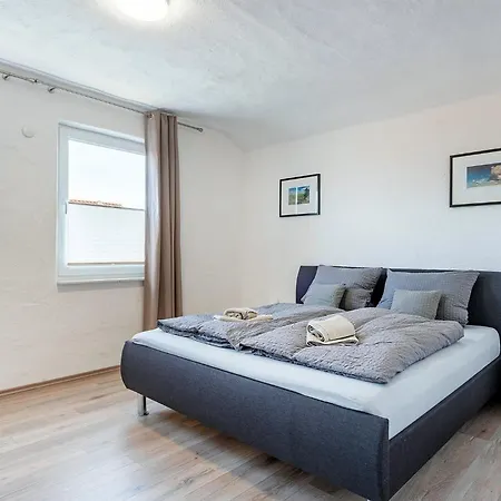 Flut Mit Loggia Und Schoenem Ausblick Am Badesee Tannenhausen Appartement